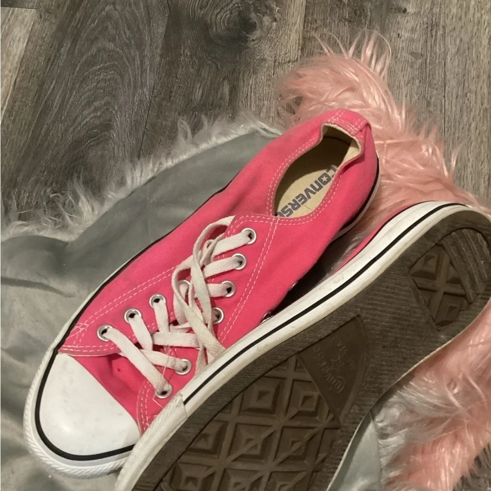 Converse ❤️ - Picture 1 of 5
